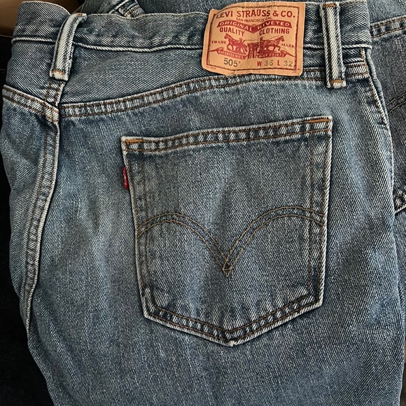 Vintage Levi’s 505 Broken In 36x32” Regular Fit - Picture 3 of 15